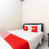 Отель OYO 1758 Wisma Pelita Mas, фото 20
