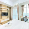 Отель Simply And Homey Designed Studio Room At Taman Melati Jatinangor Apartment, фото 4