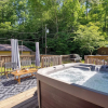 Отель The Rustic Cottage by Avantstay Hot Tub, Fire Pit, Pool Table 5mins to Town, фото 13