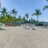 Отель Beachfront Tavernier Abode w/ Balcony & Bay Views!, фото 1