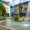 Отель Royal Garden Hotel в Ассаго