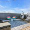 Отель NEW Pink Howdy Oasis 13 Beds Rooftop View Parking, фото 16
