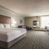 Отель La Quinta Inn & Suites by Wyndham Kingman, фото 43