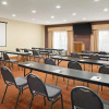 Отель Country Inn & Suites by Radisson, Topeka West, KS, фото 17