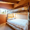 Отель Mammoth View Villas 3 Walk to Village Gondola, Cozy Mountain Cabin in Forest Setting by RedAwning, фото 6