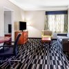 Отель La Quinta Inn & Suites by Wyndham Roswell, фото 4