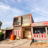 Отель SPOT ON 2755 Zainab Homestay Syariah, фото 17