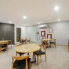 Отель OYO Townhouse 213 Artemis Hospital, фото 10