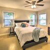 Отель Lovely Tomball Home < 1 Mi to Dtwn + Pool Access!, фото 6