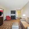 Отель La Quinta Inn & Suites by Wyndham Pearsall, фото 26