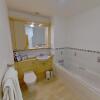 Отель Orange Town House - Shaw Road, Only 6 Minutes to City Centre, фото 10