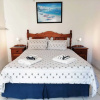 Отель Boathouse Bed and Biscuit - Lower Deck, фото 22