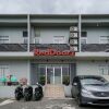 Отель RedDoorz near Exit Toll Sirkuit Sentul, фото 10