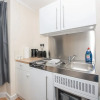 Отель Modern Studio Apartments in Castle St, фото 12