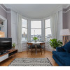 Отель Spacious, Stylish 2BR Flat For 4 in Leith Walk, фото 1