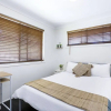 Отель Bright Private Room in Pleasant Ashmore, фото 4