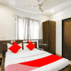 Отель OYO 13810 Hotel The Gentleman, фото 1