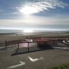 Отель Captivatingly Stunning 2-bed Cabin in Bridlington, фото 11