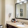 Отель Comfort Inn And Suites Northshore Area, фото 20