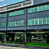 Отель Queenspark Lovita Hotel, фото 1