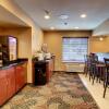 Отель Cobblestone Inn & Suites - Rugby, фото 15