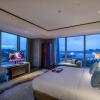 Отель HUALUXE Xiamen Haicang Harbour View, an IHG Hotel, фото 44
