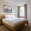 Отель Spacious 2BR Flat in Kensington, фото 7