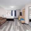 Отель Days Inn & Suites by Wyndham Sellersburg, фото 6