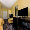 Отель Quality Inn, фото 2