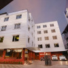 Отель Navarathna, фото 1