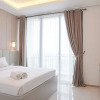Отель Nice And Comfort 1Br At 25Th Floor Samara Suites Apartment, фото 3