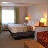 Отель Country Inn & Suites  Fairview Heights IL, фото 30