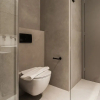 Отель UPSTREET Modern Minimalist 3BD Apt-Hilton, фото 8