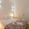 Отель LovelyStay - Cozy Duplex with Patio right off train&metro station, фото 5
