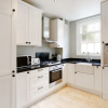 Отель Stylish 2BR in the Centre of Westminster!, фото 1