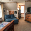Отель Mustang Haven-fireplace,spa Tub,hottub,pet-friendly 3 Bedroom Home, фото 4