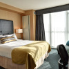 Отель Executive Plaza Hotel Metro Vancouver, фото 4