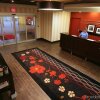 Отель Hampton Inn & Suites by Hilton Red Deer в Иннисфейле