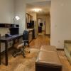 Отель Staybridge Suites Atlanta Airport, an IHG Hotel, фото 2
