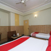 Отель OYO 22075 Hotel Bali Palace, фото 12
