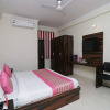 Отель OYO 10439 The City Castle, фото 13