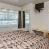 Отель Kingswood Manor Motel, фото 2