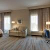 Отель Hampton Inn Sneads Ferry North Topsail Beach, фото 33