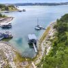 Отель Lakefront On Lake Travis 4 Bedroom Residence by RedAwning, фото 15