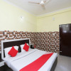 Отель OYO 27054 New Sundaram, фото 15