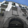 Отель Belledonne Suite & Gallery в Неаполе