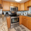 Отель Island Winds East 806 1 Bedroom Condo, фото 5