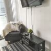 Отель New One Bedroom Condo Downtown-CN TOWER, фото 26