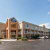 Отель Days Inn & Suites by Wyndham Warren, фото 12