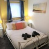 Отель Modern Comfy 2-bedroom Flat in St Helens, фото 3